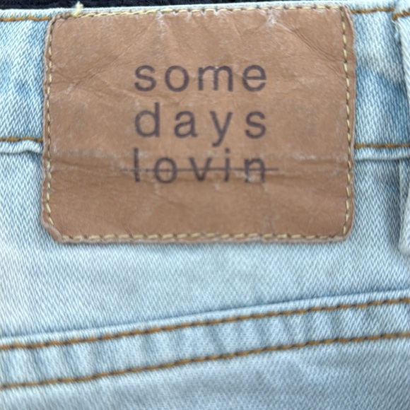 Some Days Lovin Women's‎ High Rise Embroidered Denim Shorts Size 29 - Picture 5 of 9